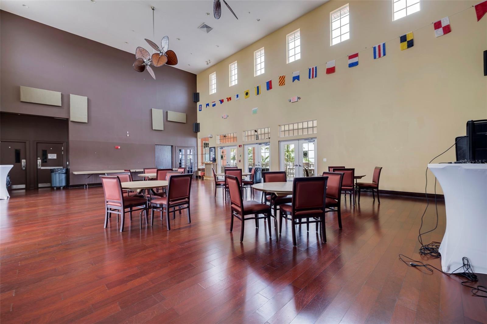 Image 66 of 72 For 5152 Salmon Drive Se D