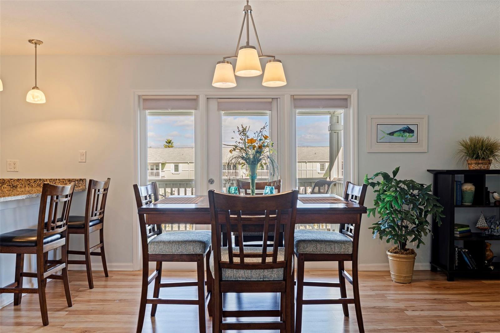 Image 8 of 72 For 5152 Salmon Drive Se D