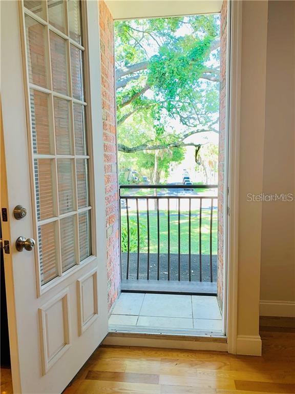 Image 13 of 16 For 832 Bay Street Ne 1