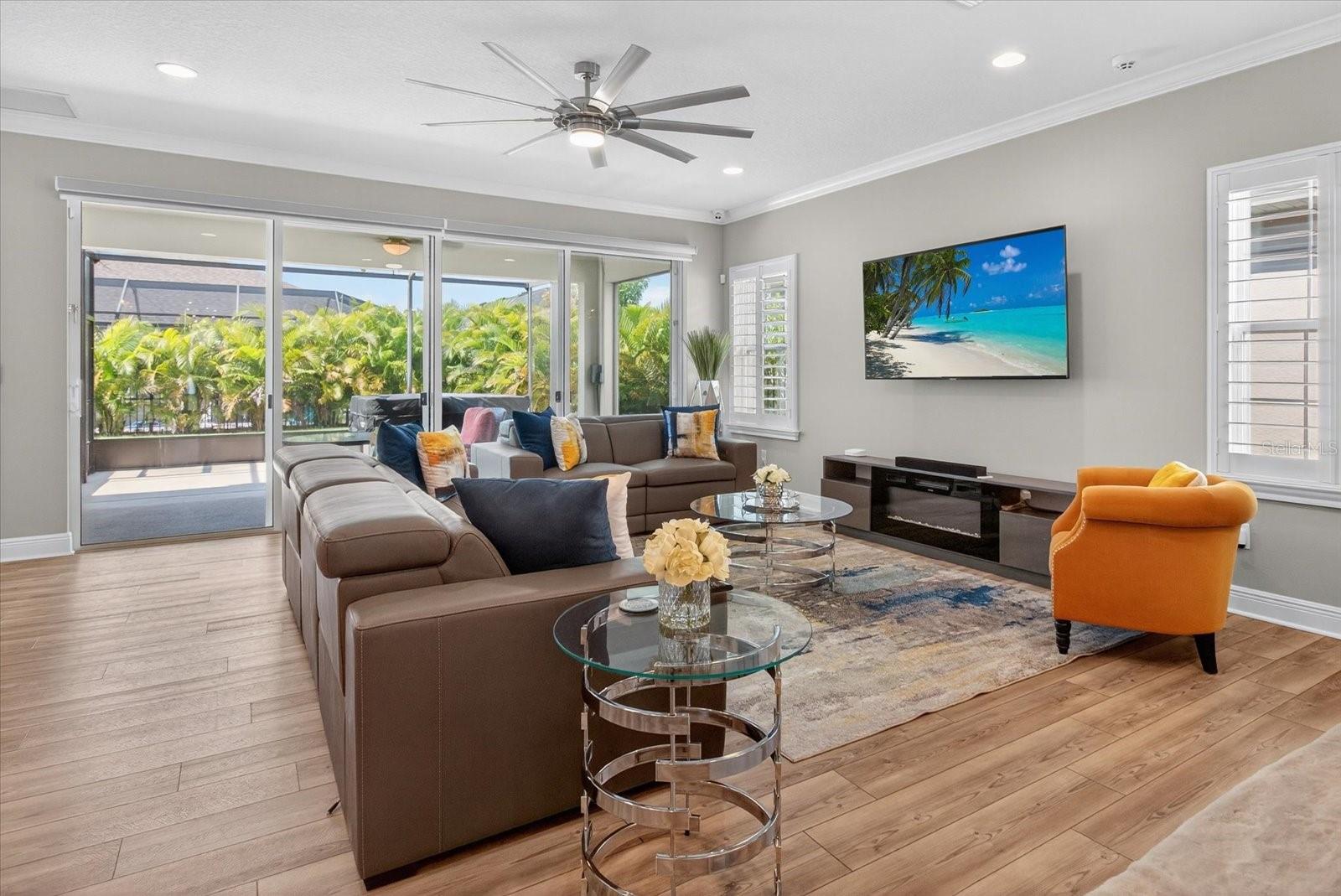 Image 21 of 57 For 5612 Del Coronado Drive