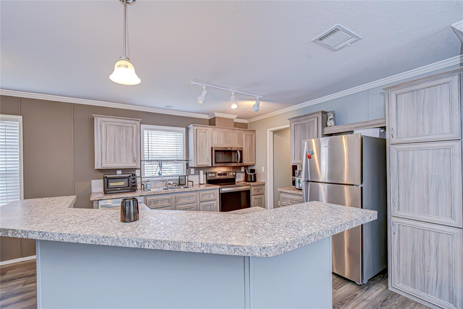 Image 11 of 36 For 37749 Geiger Road