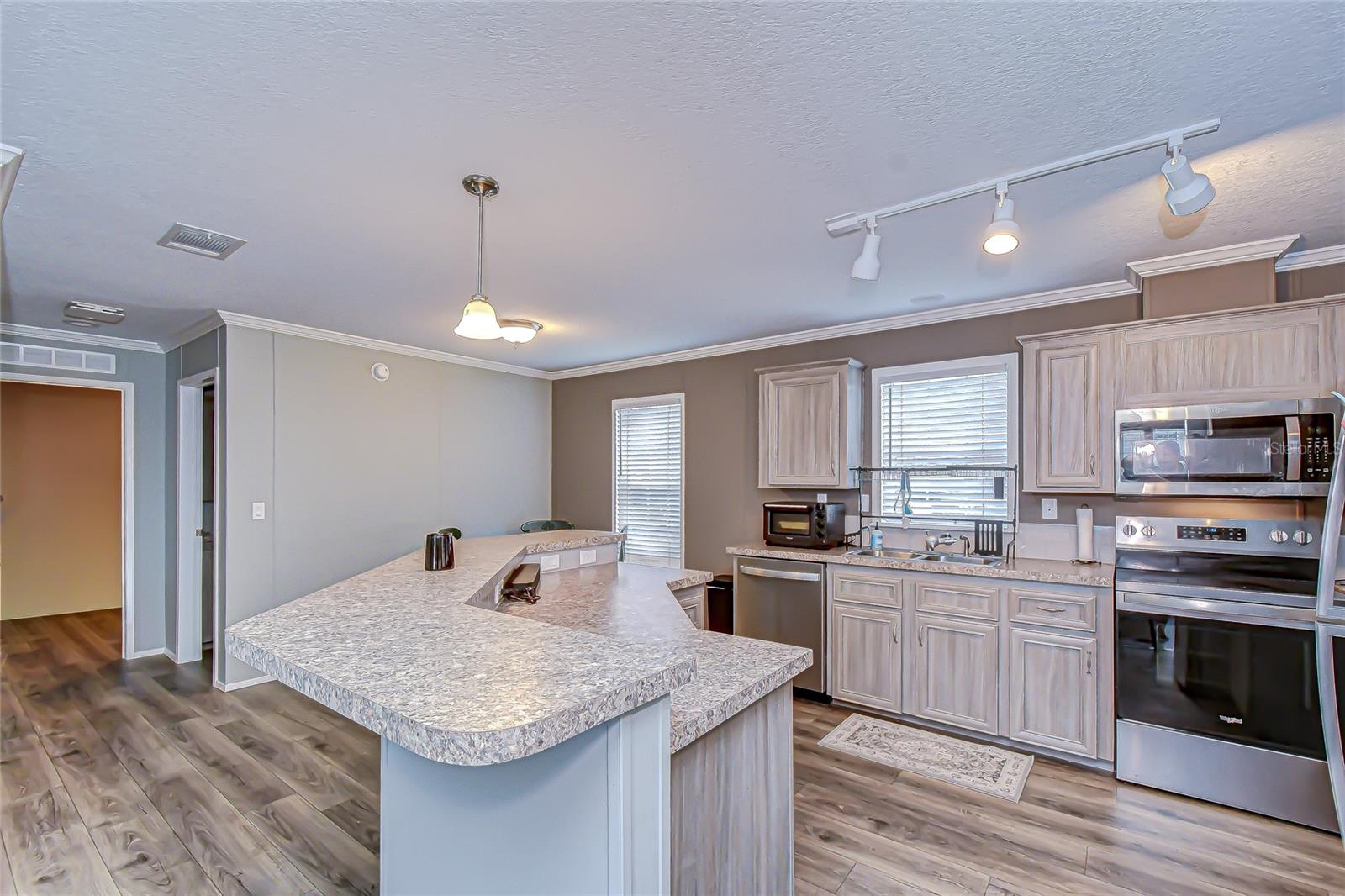 Image 12 of 36 For 37749 Geiger Road