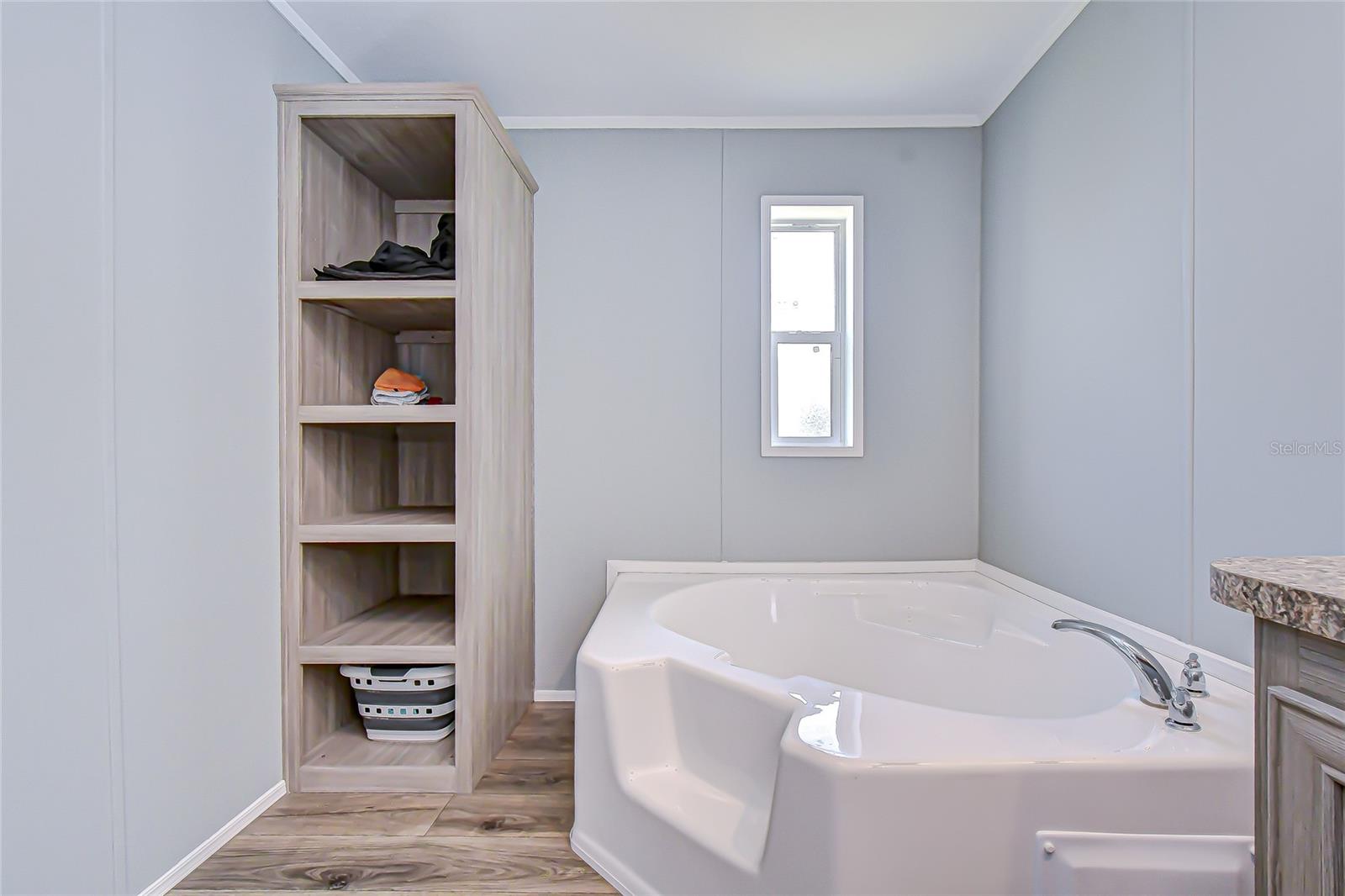 Image 23 of 36 For 37749 Geiger Road