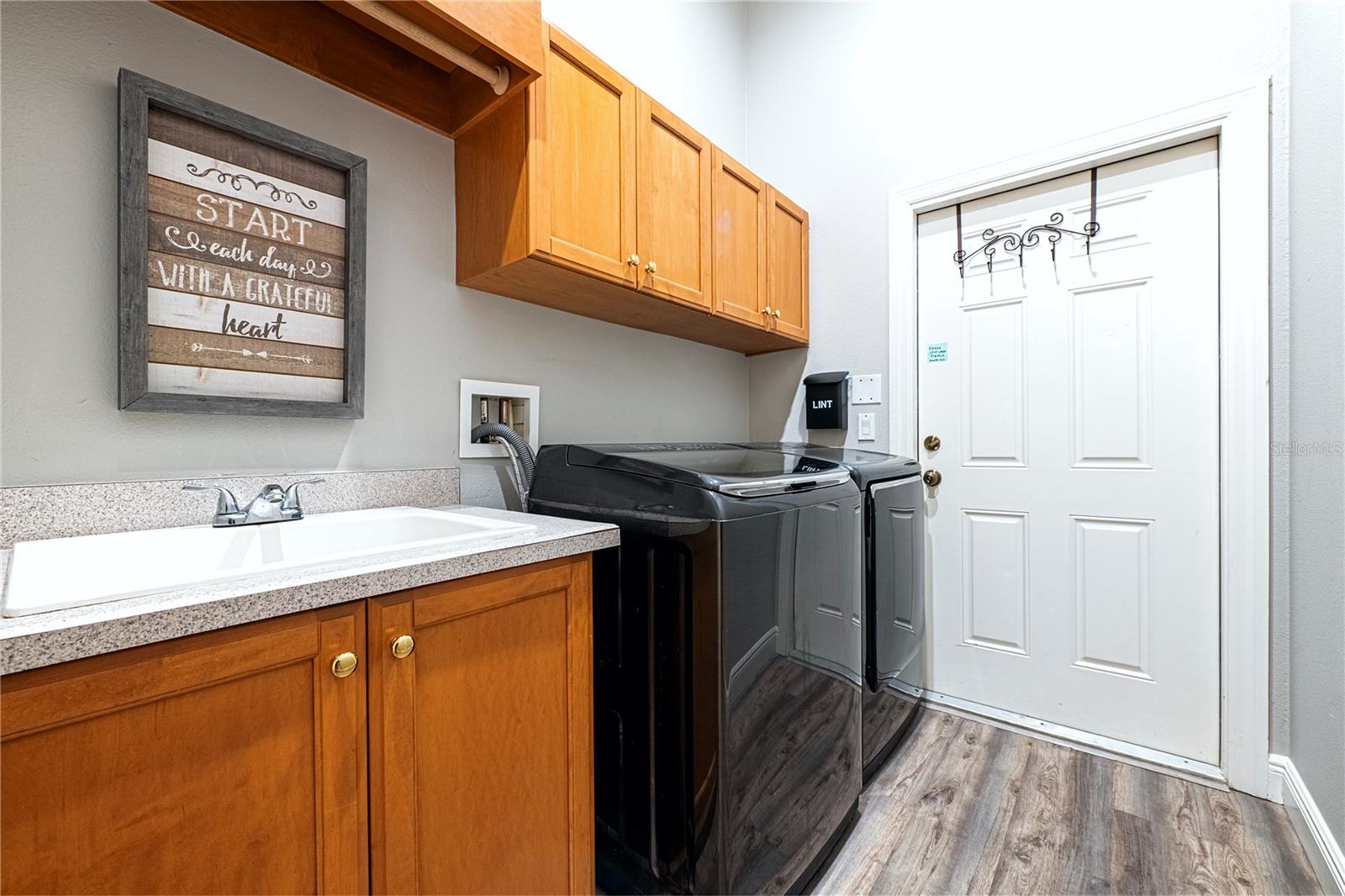 Image 35 of 42 For 3716 Janus Way