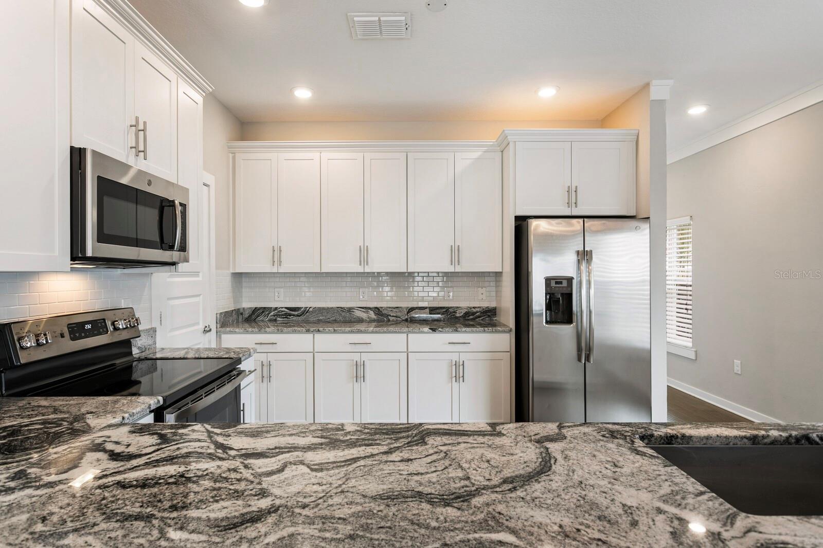 Image 18 of 46 For 2702 Gray Street A