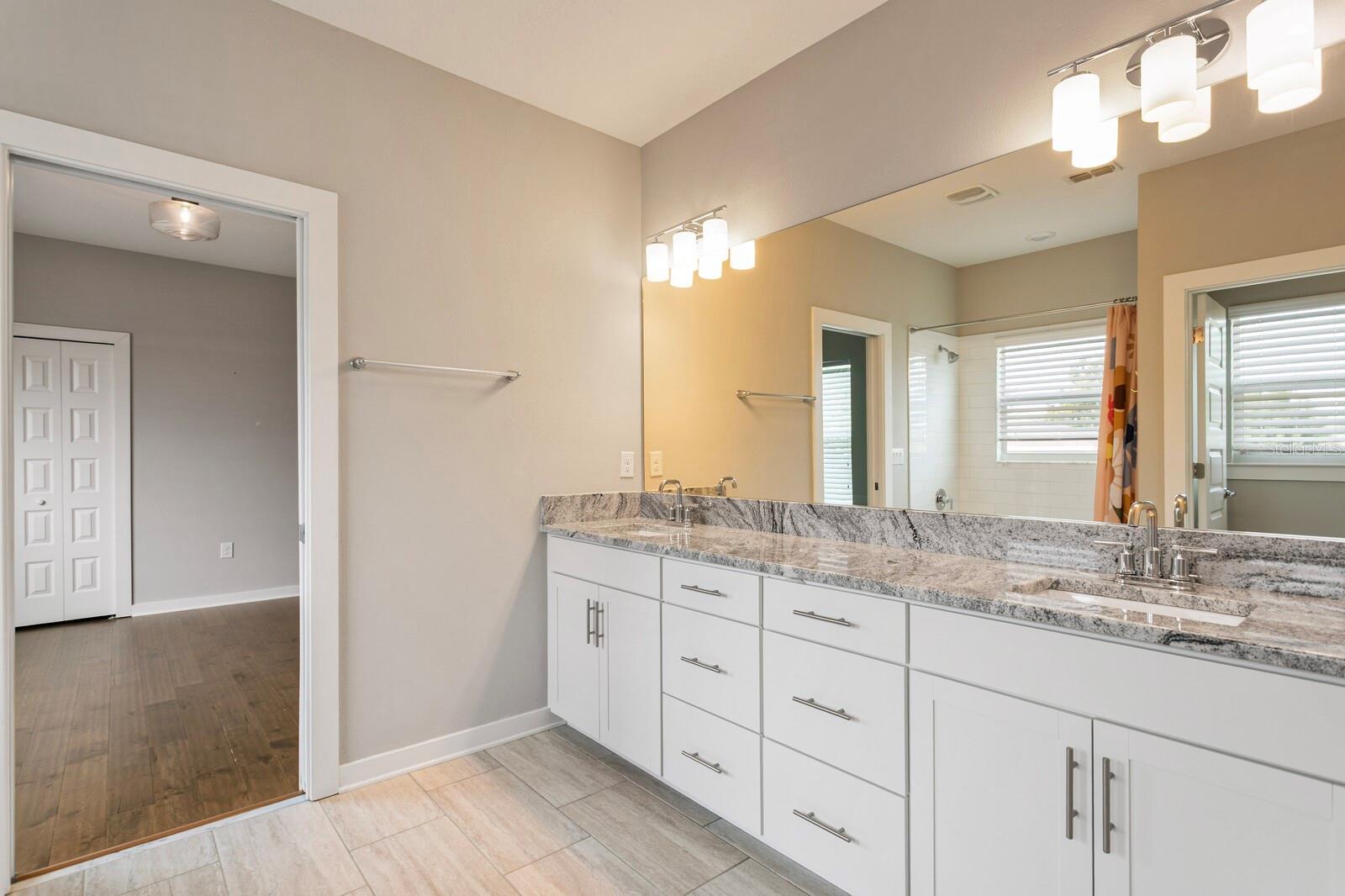 Image 34 of 46 For 2702 Gray Street A