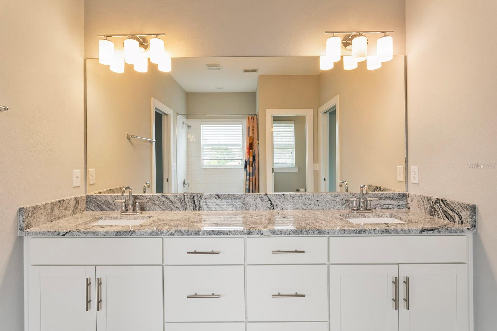 Image 35 of 46 For 2702 Gray Street A