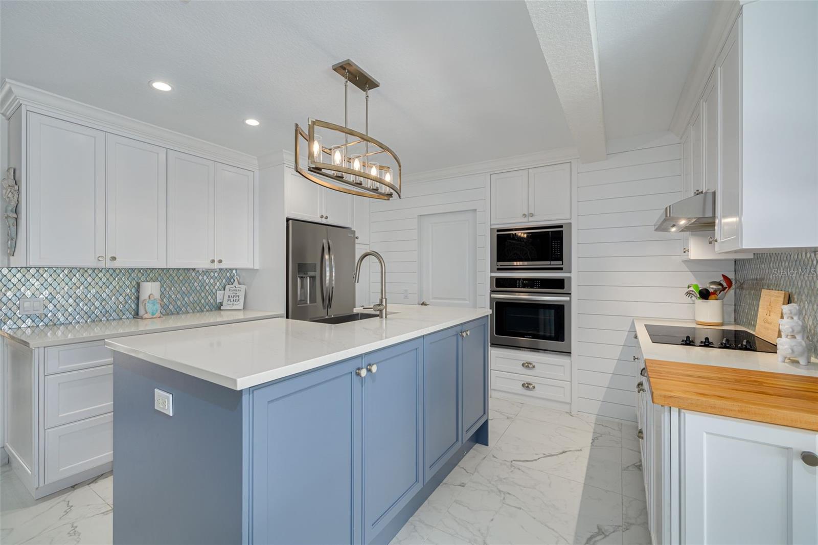 Image 13 of 69 For 5105 Pelican Drive