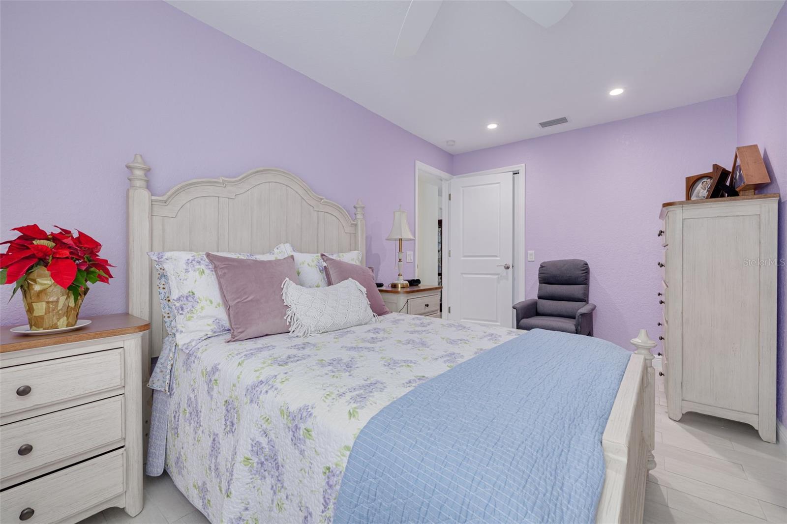 Image 25 of 69 For 5105 Pelican Drive