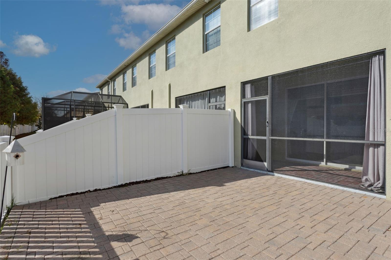 Image 25 of 25 For 9568 Trumpet Vine Loop