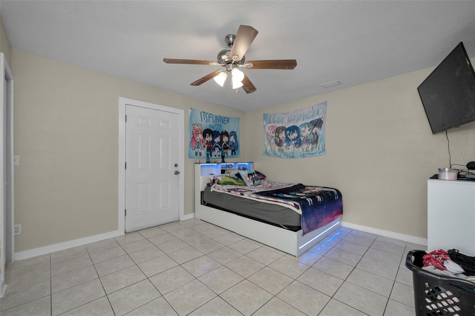 Image 23 of 31 For 5 Hayes Road