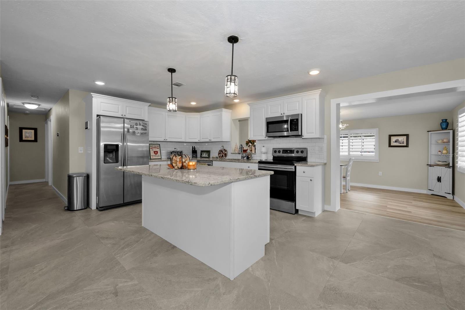 Image 7 of 31 For 5 Hayes Road