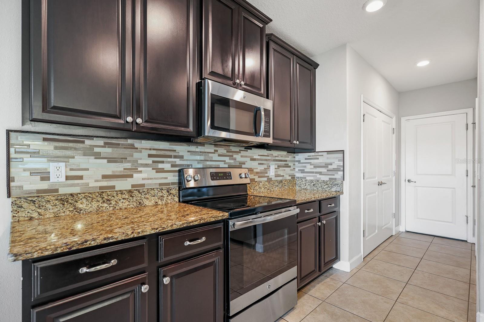 Image 12 of 39 For 10148 Newminster Loop