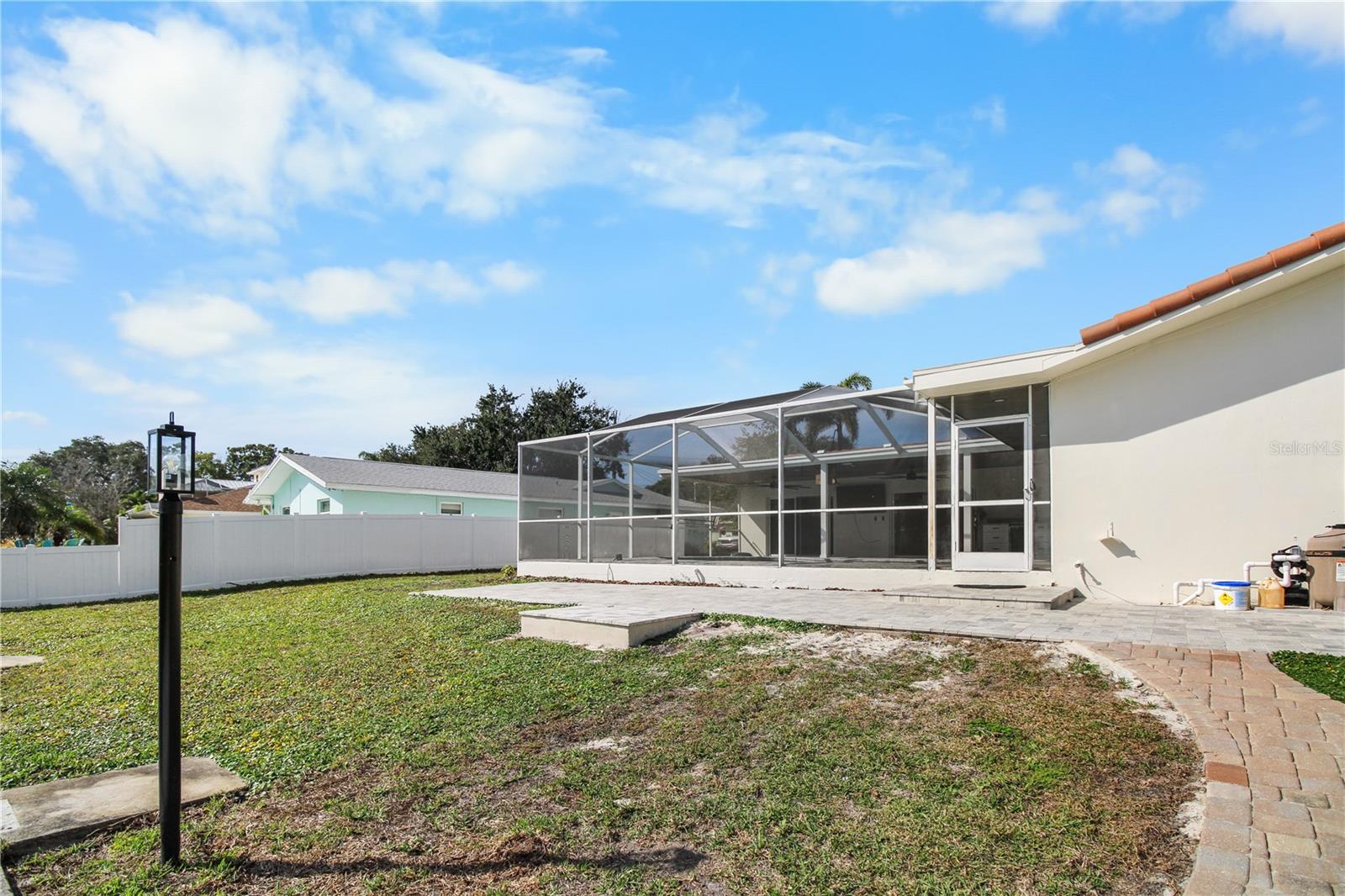 Image 40 of 42 For 1575 Brookside Boulevard