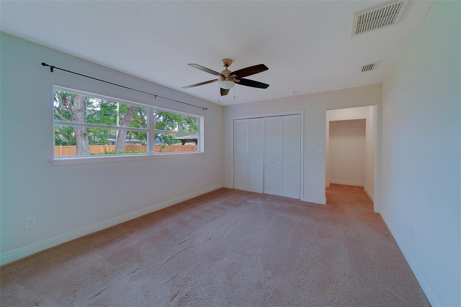 Image 16 of 52 For 225 36th Avenue Ne