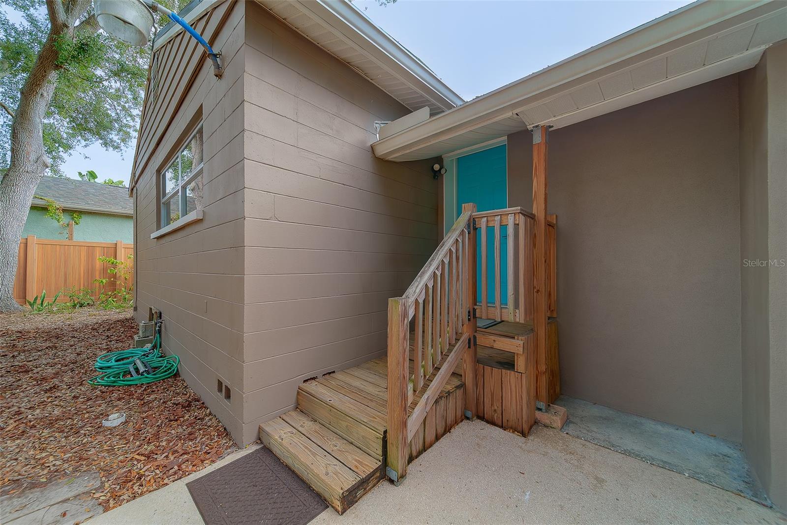 Image 27 of 52 For 225 36th Avenue Ne