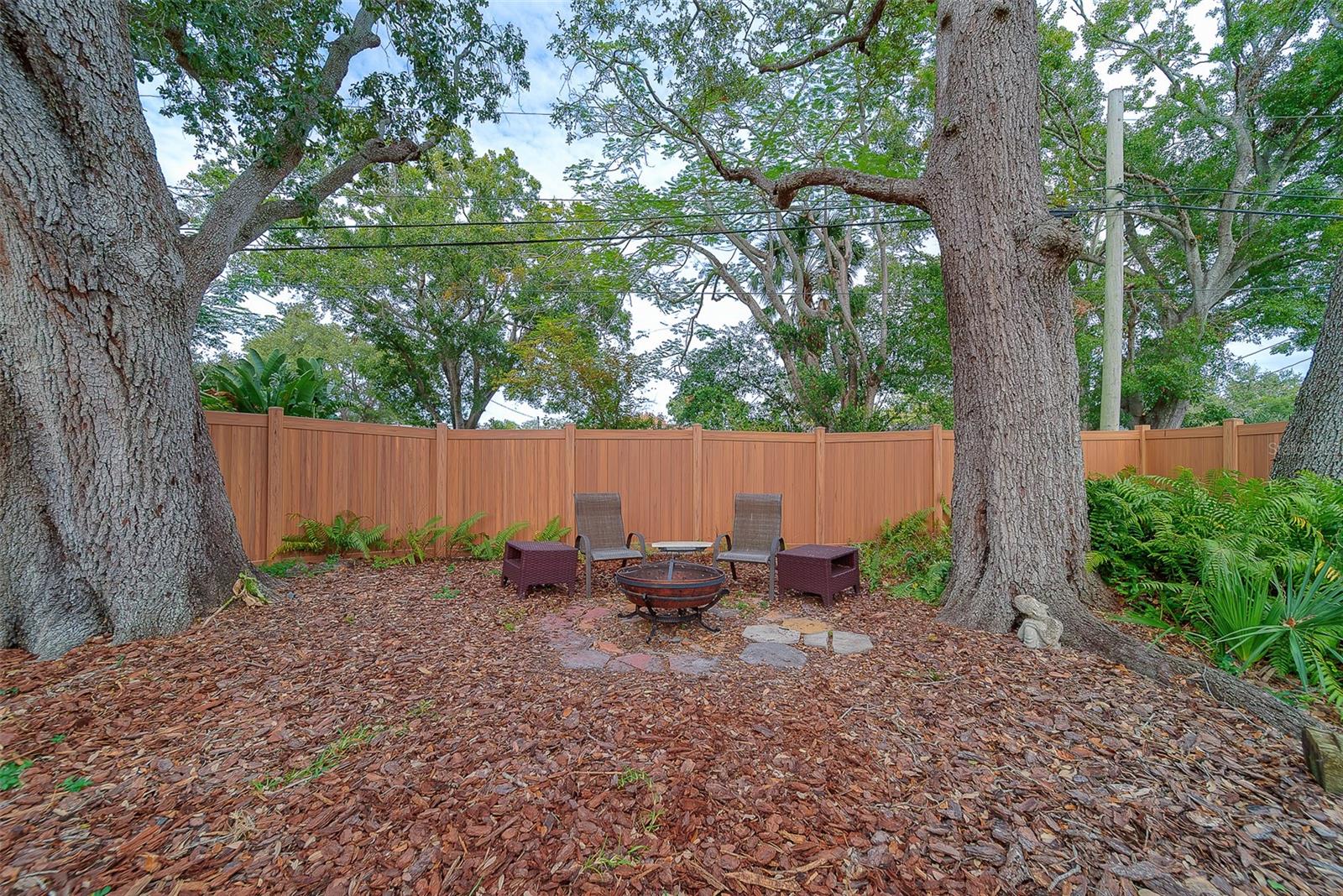 Image 31 of 52 For 225 36th Avenue Ne