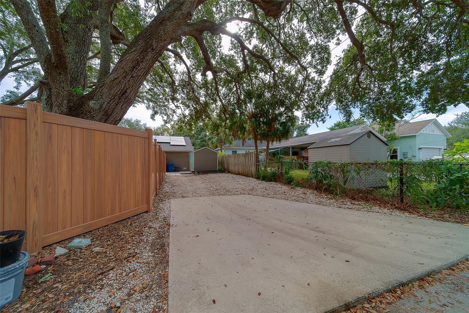 Image 36 of 52 For 225 36th Avenue Ne