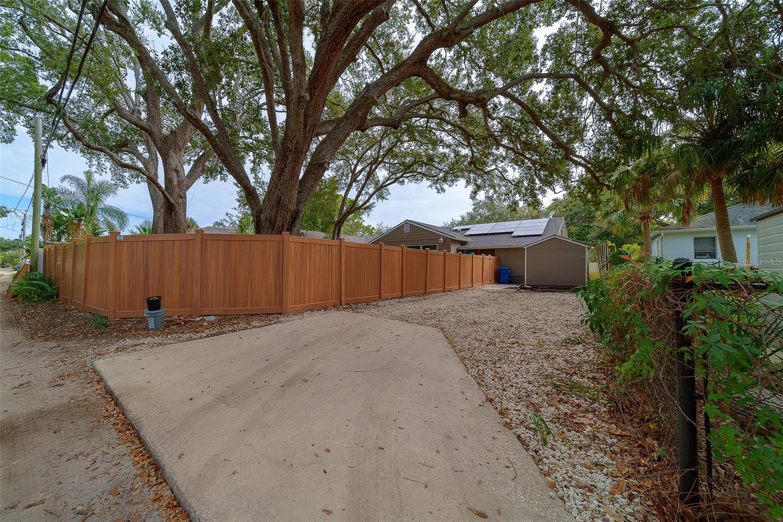 Image 37 of 52 For 225 36th Avenue Ne