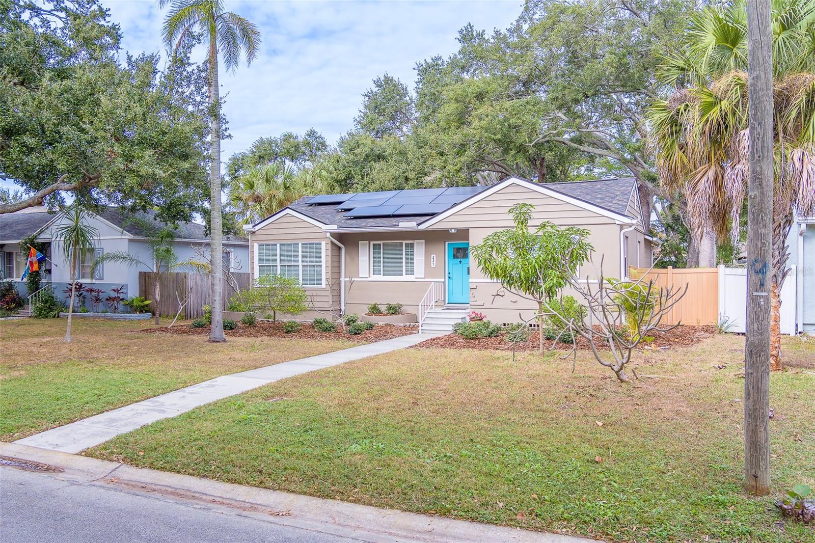 Image 38 of 52 For 225 36th Avenue Ne