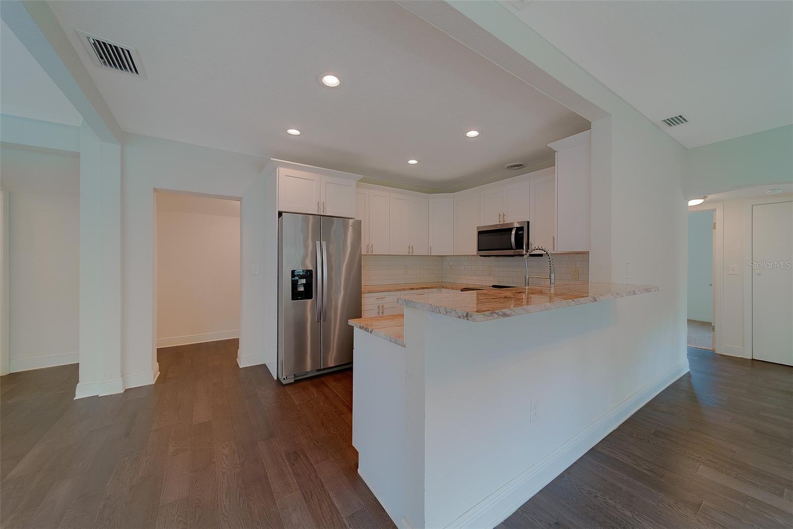 Image 5 of 52 For 225 36th Avenue Ne