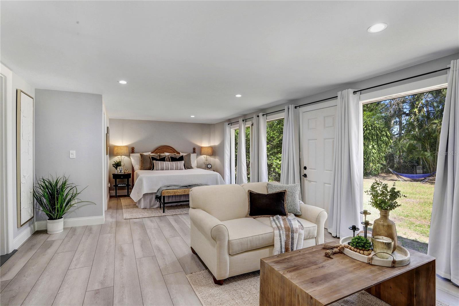 Image 16 of 38 For 1960 Mckinley Street