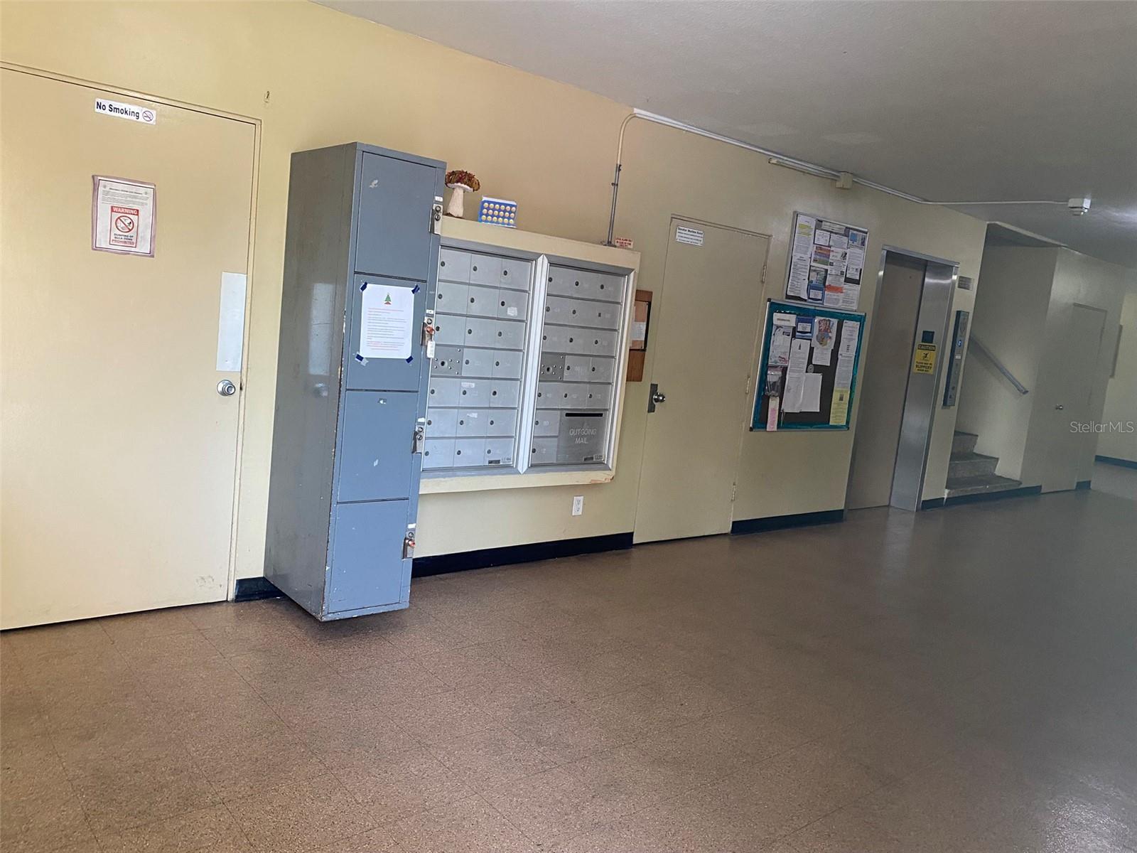 Listing photo id 22 for 2360 Irish Lane 64