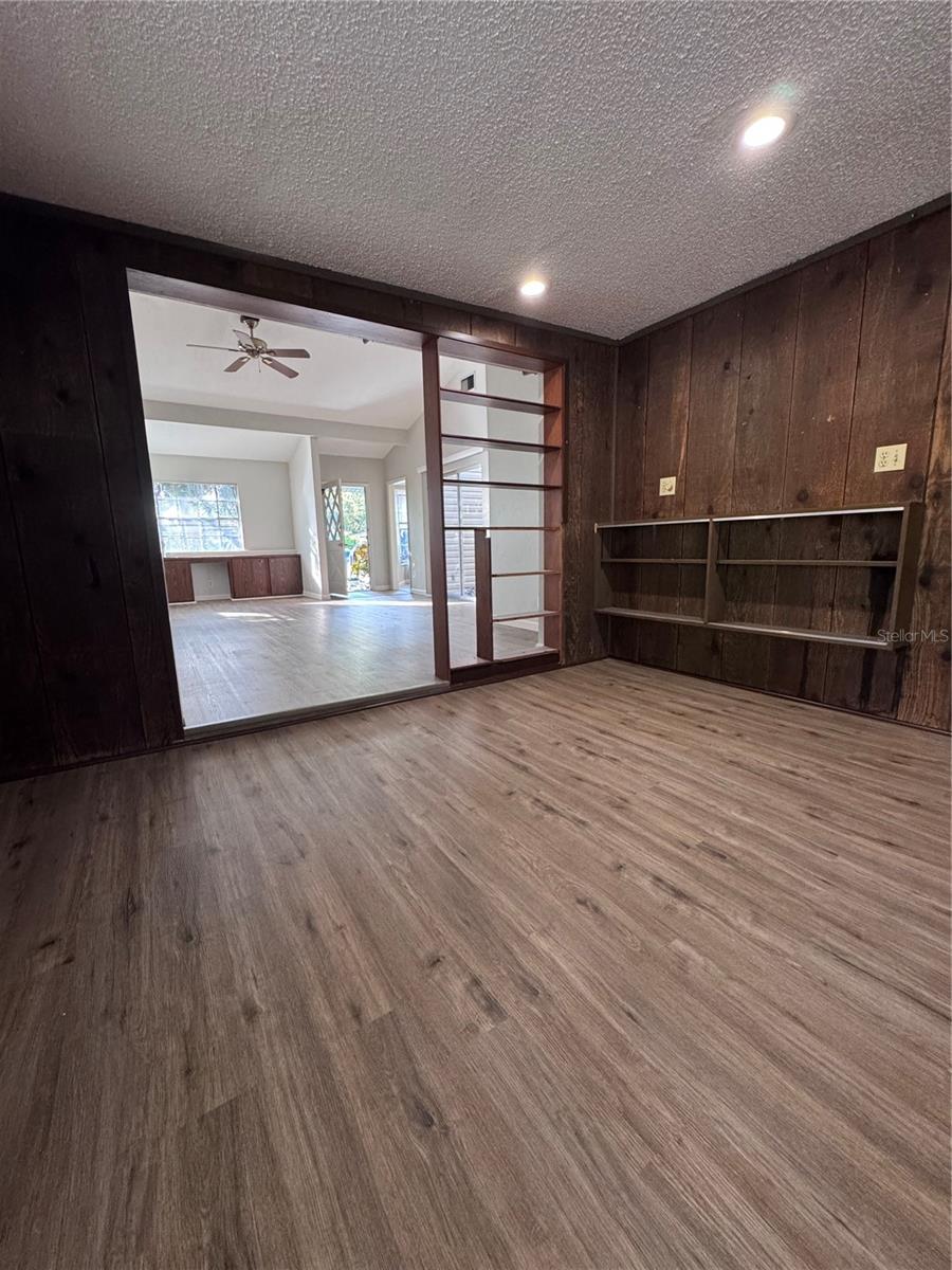 Image 12 of 20 For 615 Heritage Lane