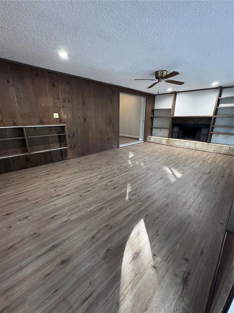 Image 13 of 20 For 615 Heritage Lane