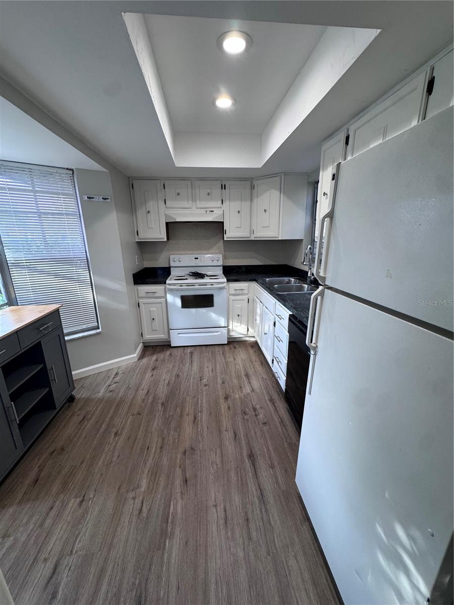 Image 20 of 20 For 615 Heritage Lane