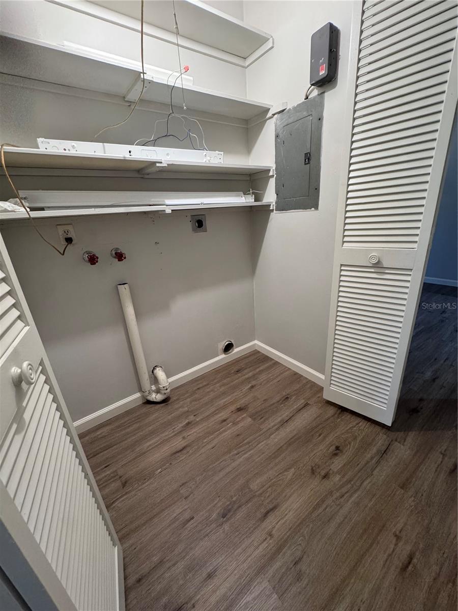 Image 7 of 20 For 615 Heritage Lane