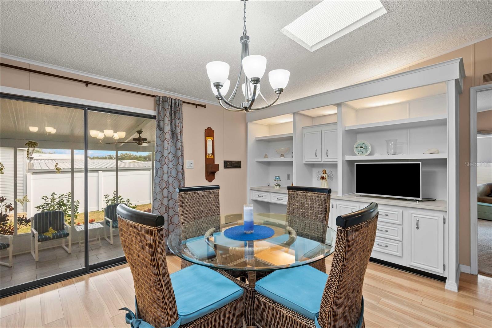 Image 11 of 58 For 36846 Kimela Avenue