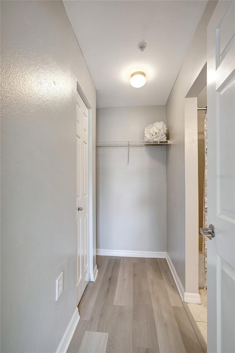 Image 18 of 39 For 406 Cedar Avenue 104