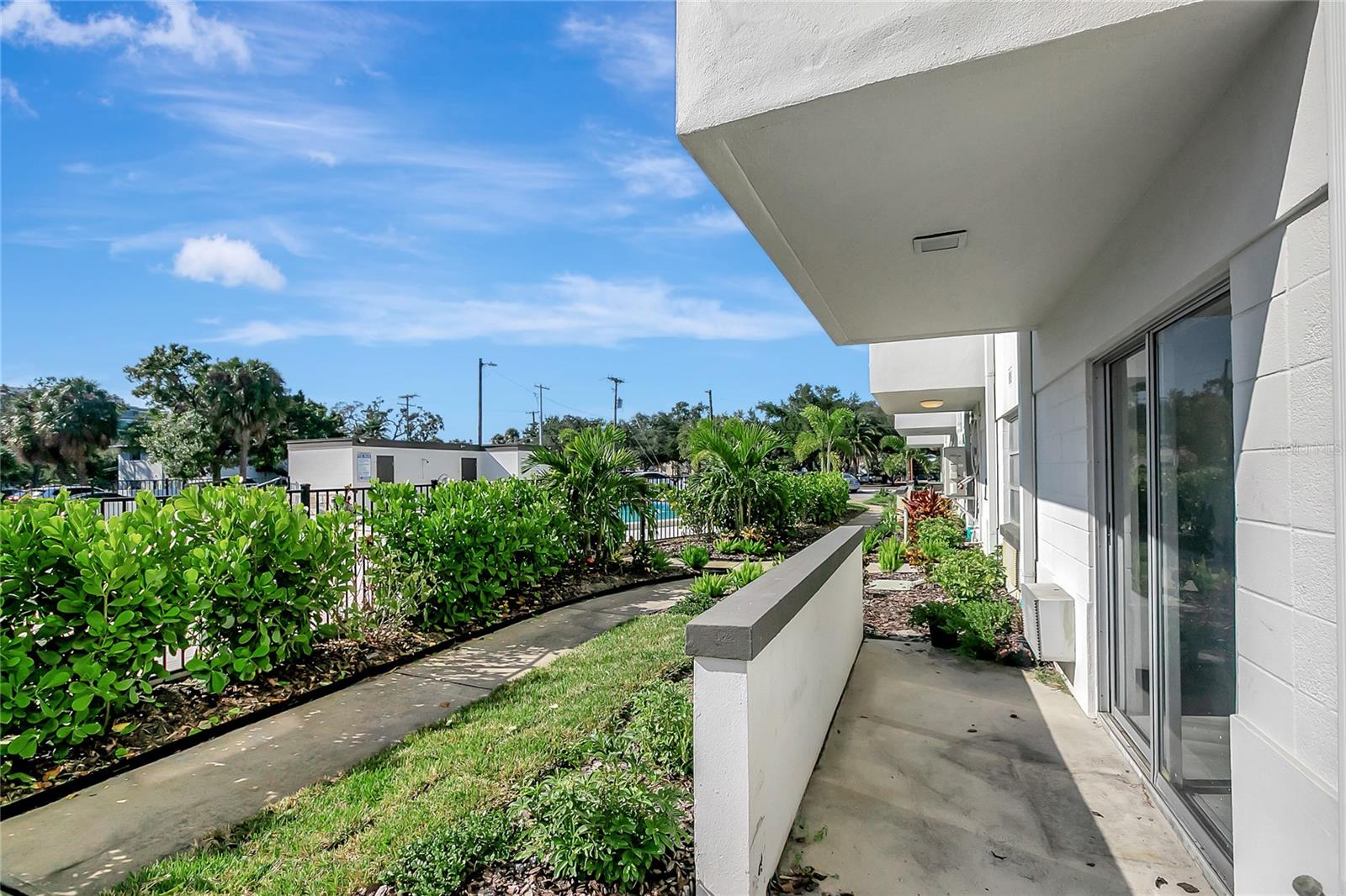 Image 29 of 39 For 406 Cedar Avenue 104