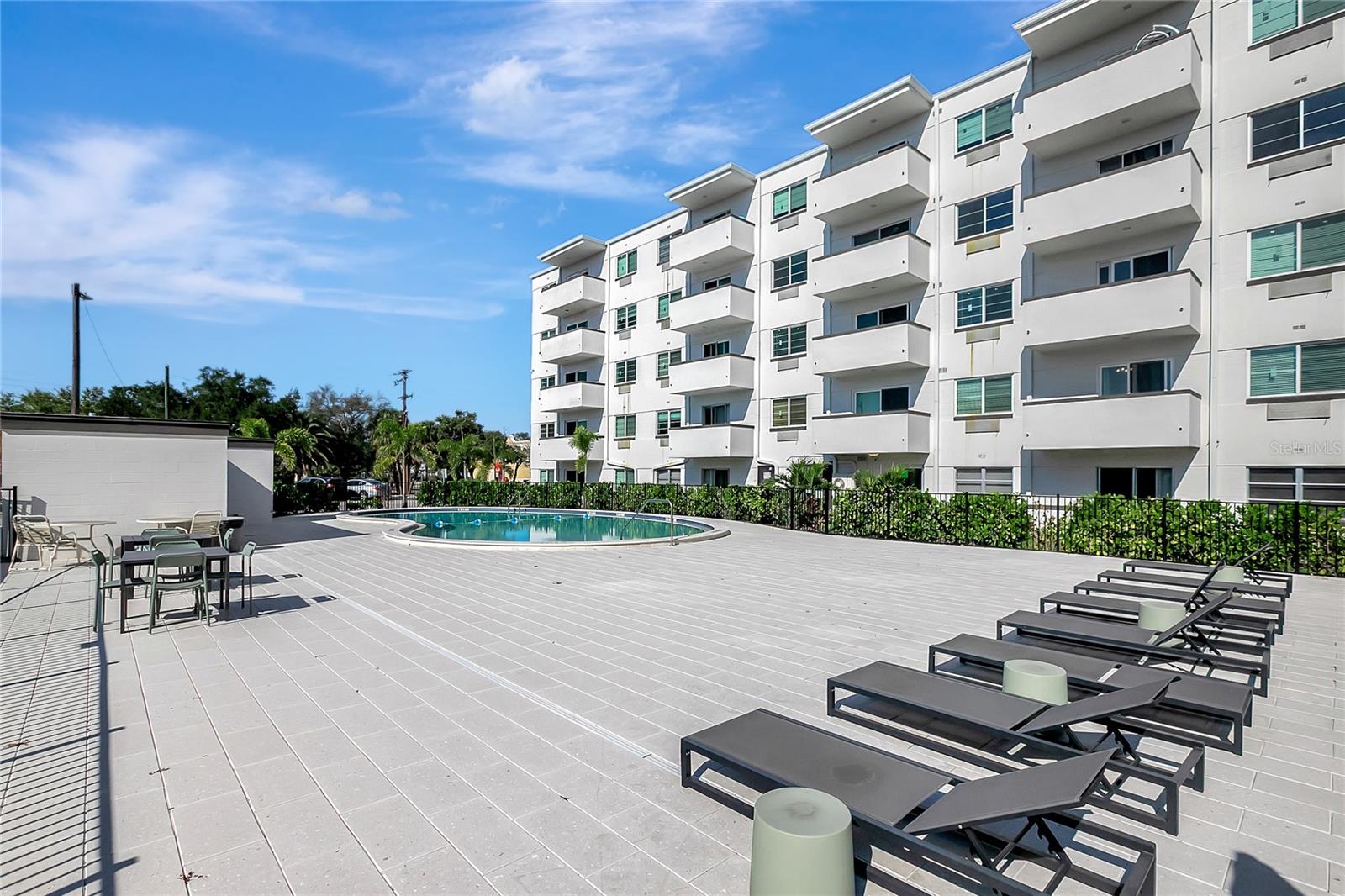 Image 34 of 39 For 406 Cedar Avenue 104