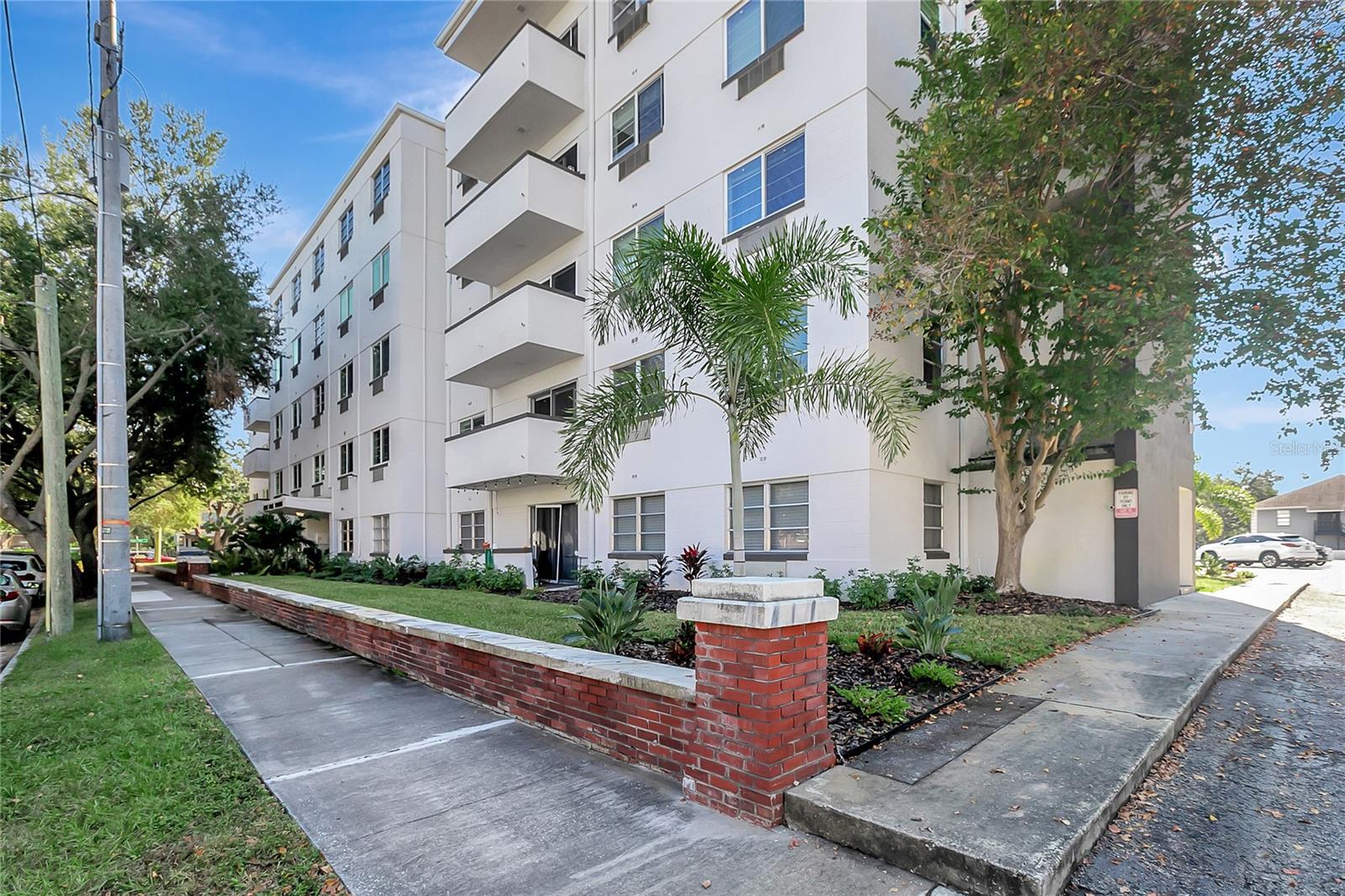 Image 37 of 39 For 406 Cedar Avenue 104