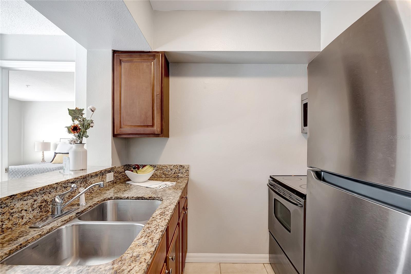 Image 4 of 39 For 406 Cedar Avenue 104