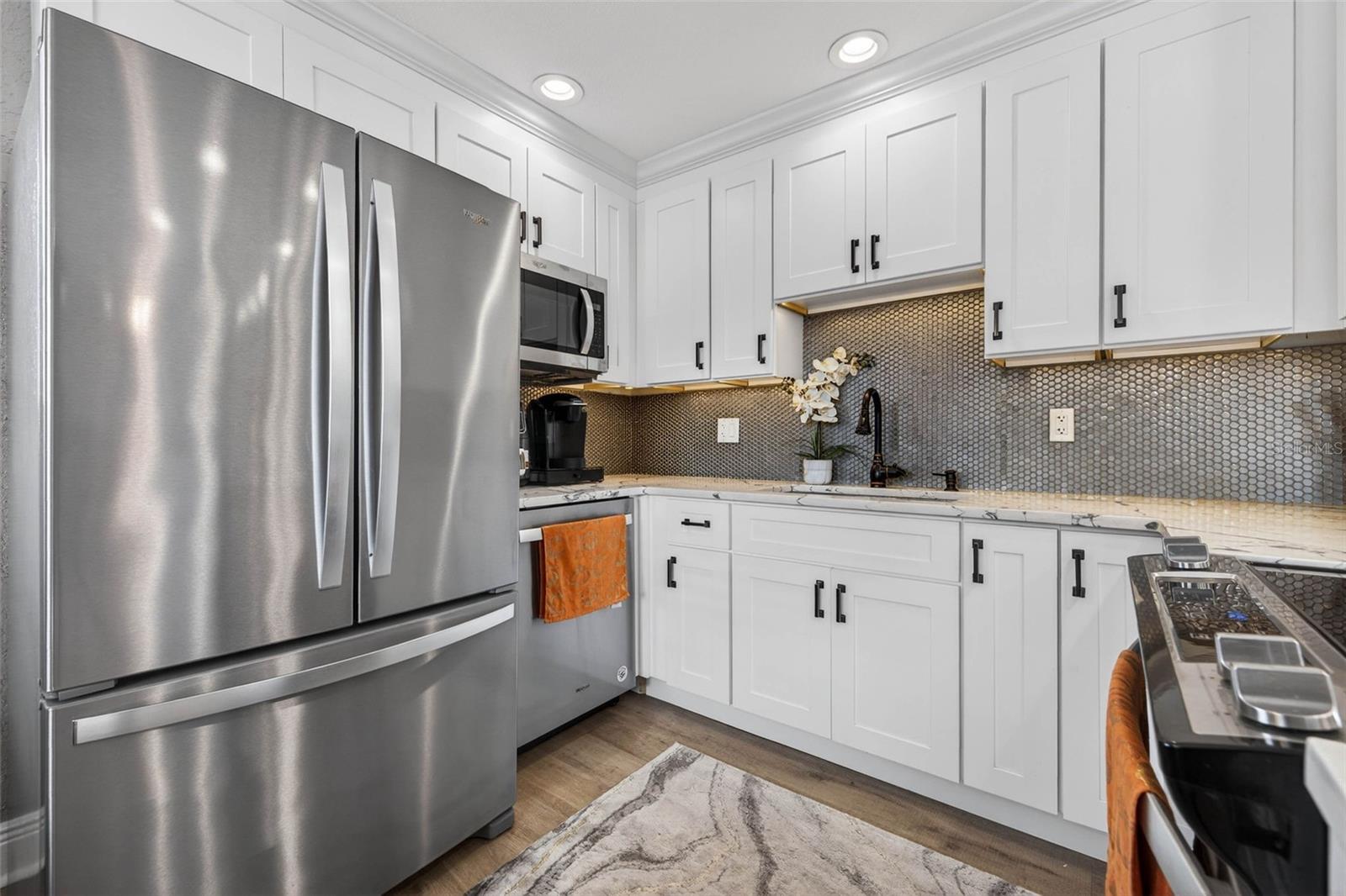 Image 11 of 42 For 1090 77th Avenue N