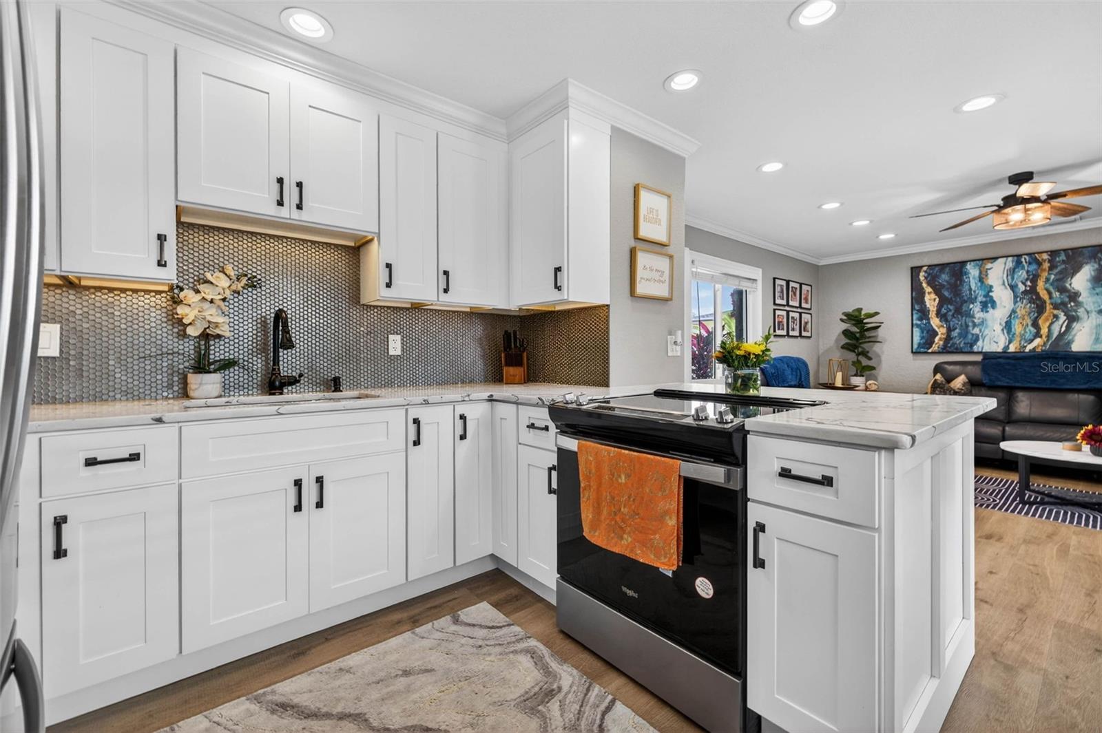 Image 12 of 42 For 1090 77th Avenue N