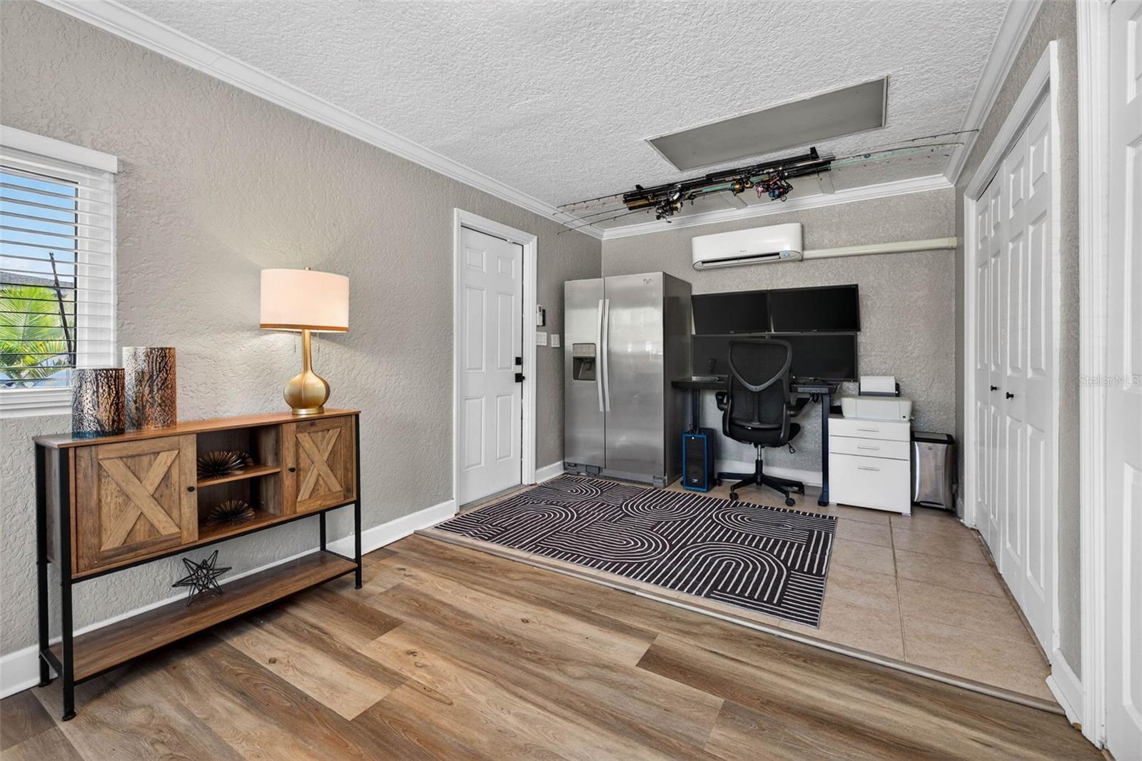 Image 23 of 42 For 1090 77th Avenue N