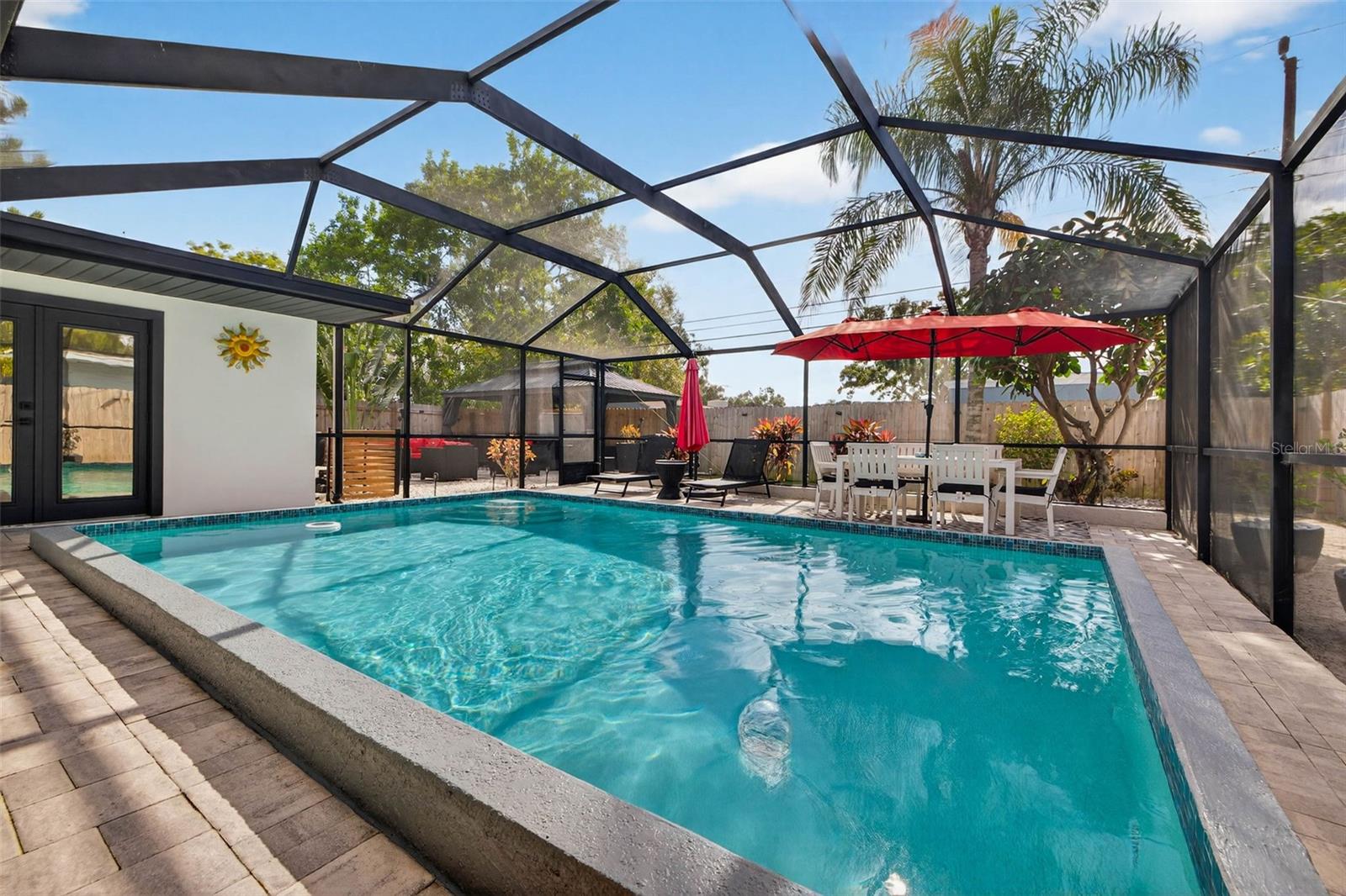 Image 26 of 42 For 1090 77th Avenue N