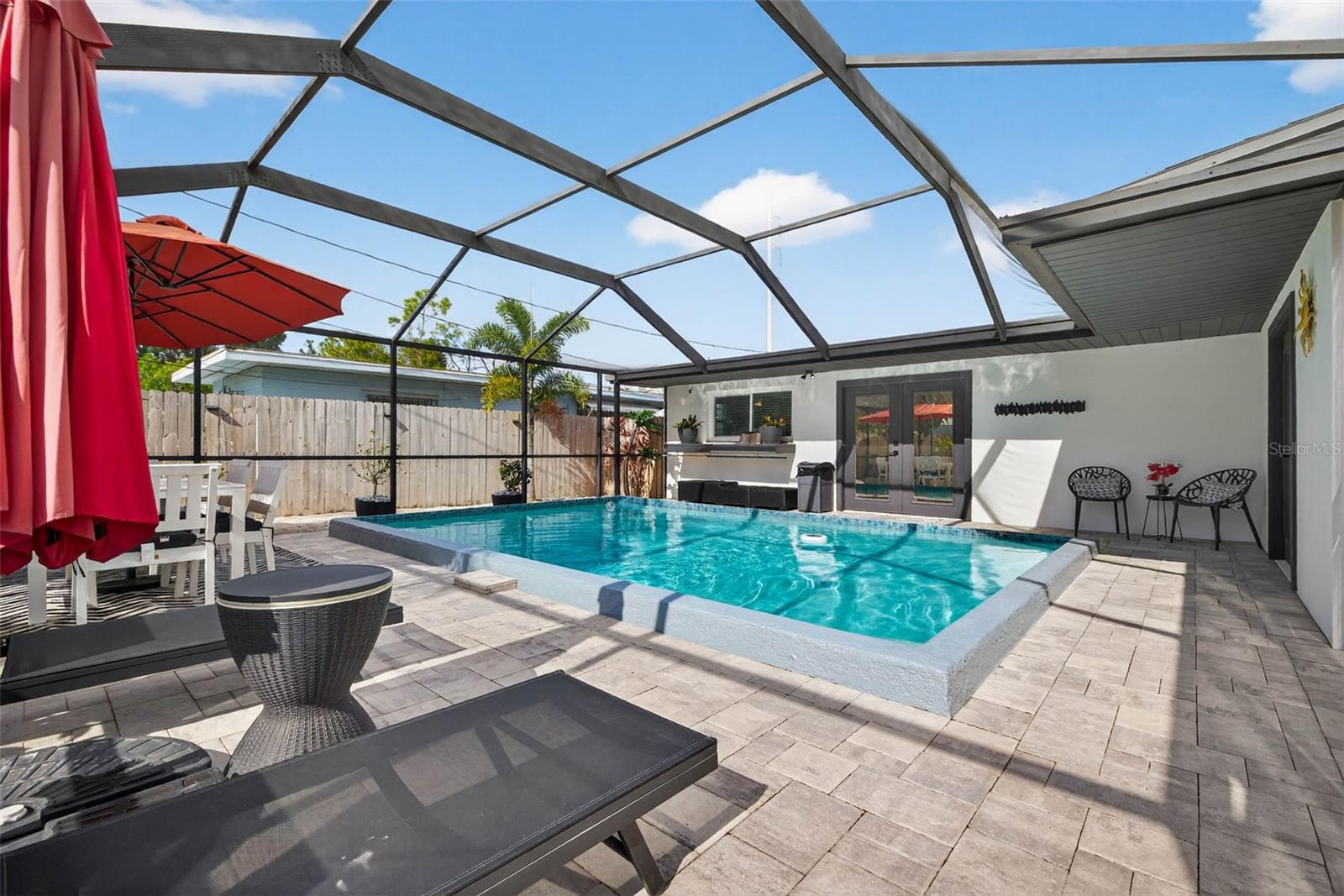 Image 27 of 42 For 1090 77th Avenue N