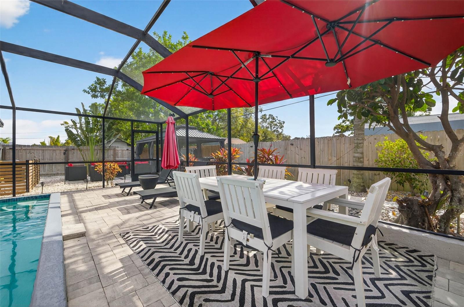 Image 28 of 42 For 1090 77th Avenue N