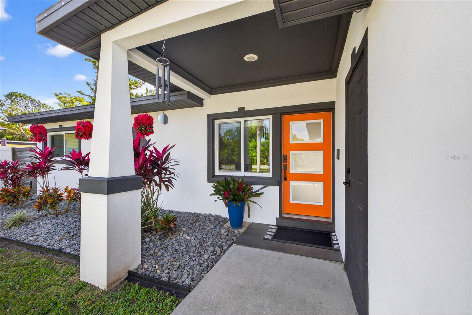 Image 3 of 42 For 1090 77th Avenue N