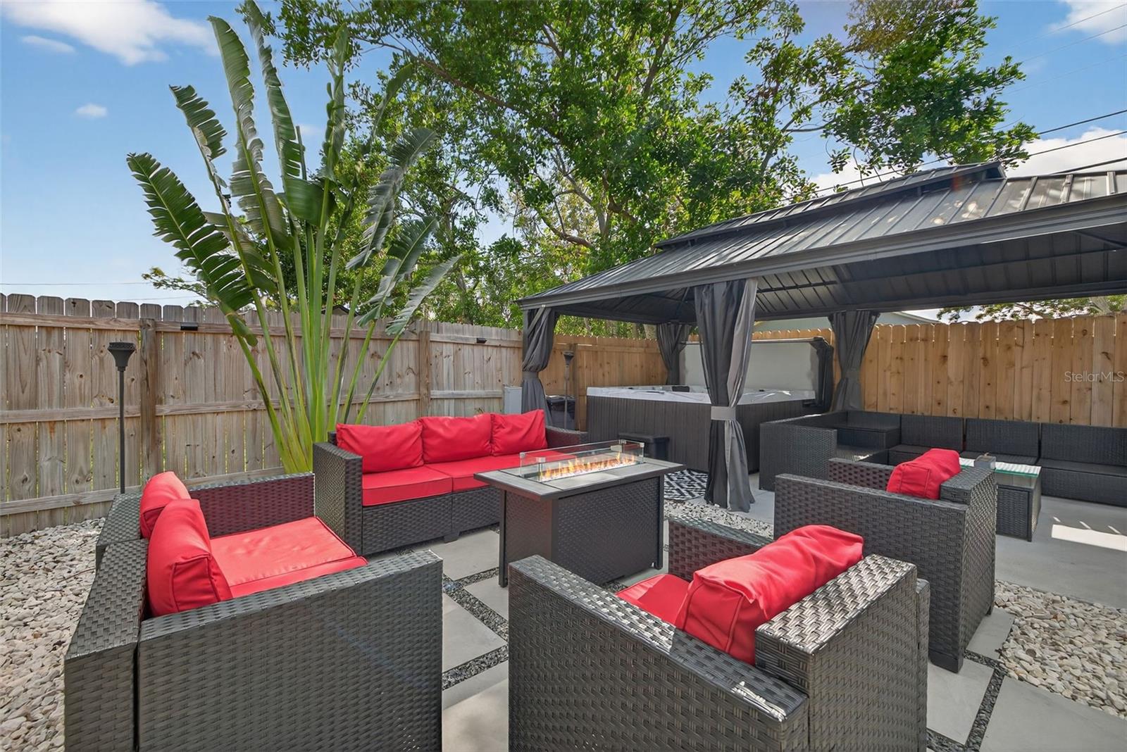 Image 30 of 42 For 1090 77th Avenue N