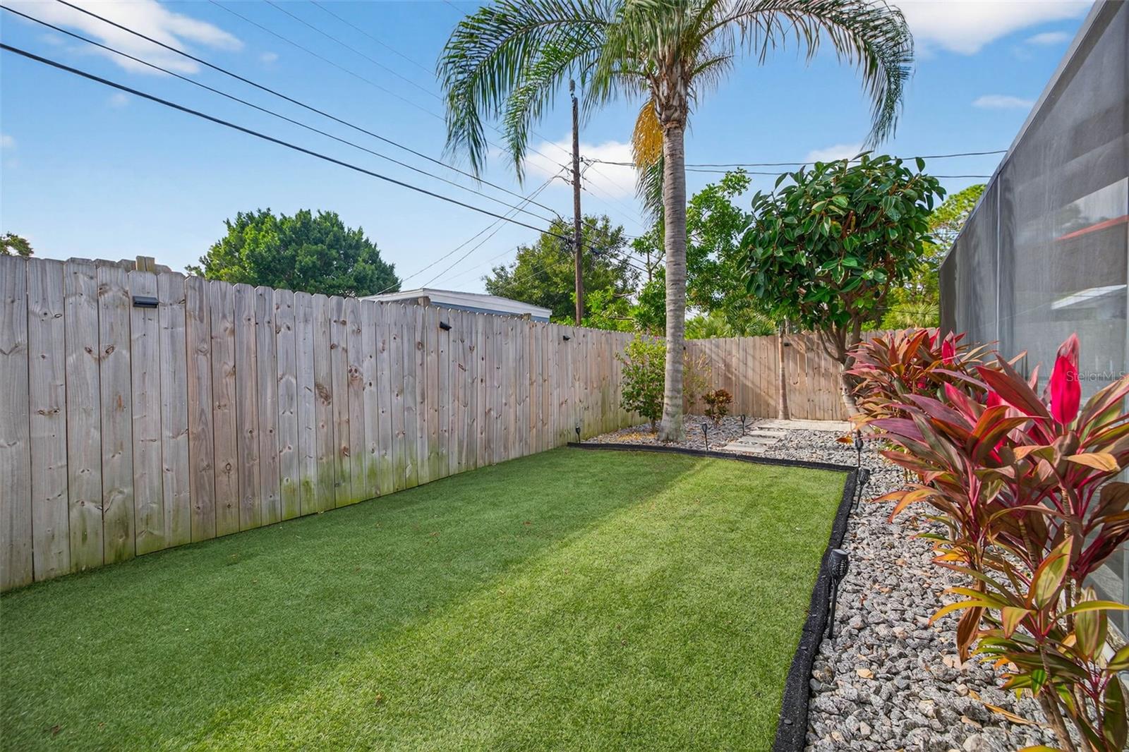 Image 37 of 42 For 1090 77th Avenue N