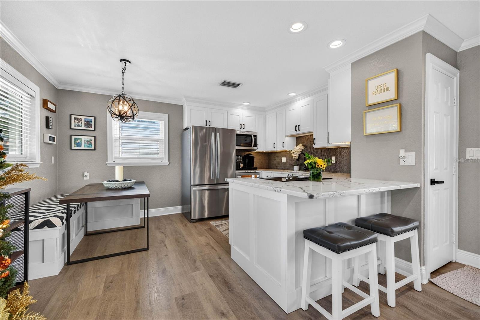 Image 7 of 42 For 1090 77th Avenue N