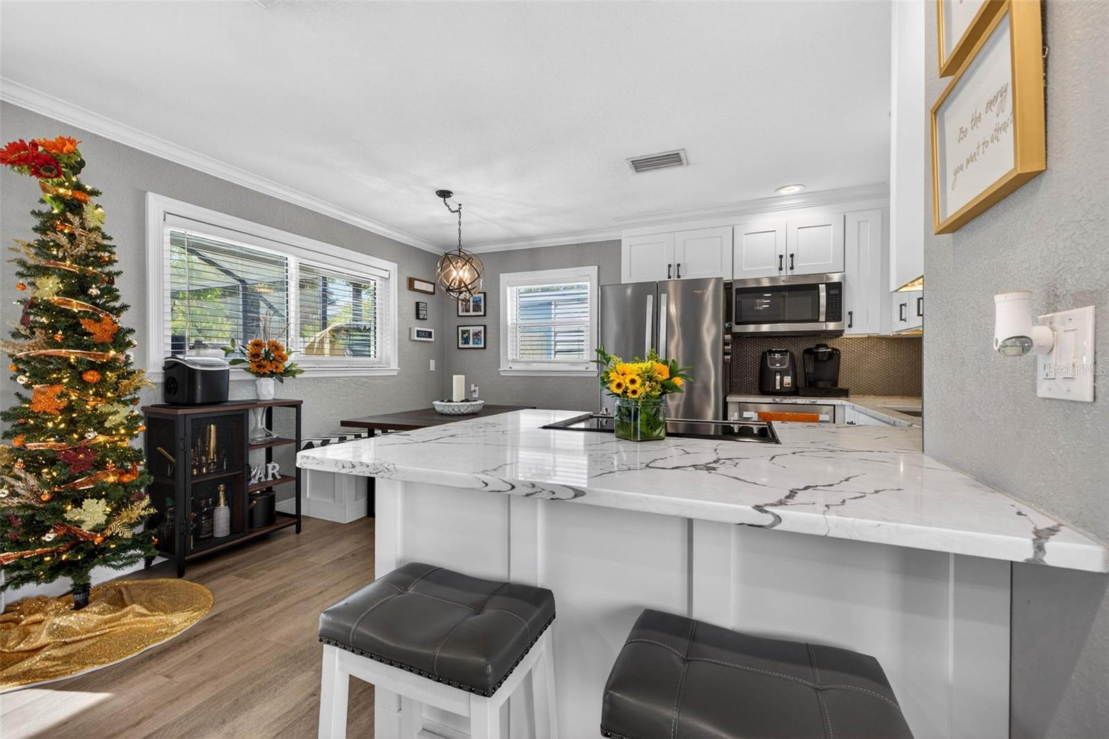 Image 9 of 42 For 1090 77th Avenue N