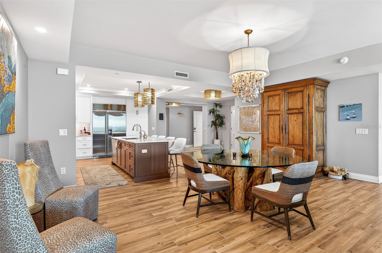 Image 16 of 99 For 800 Collany Road 304