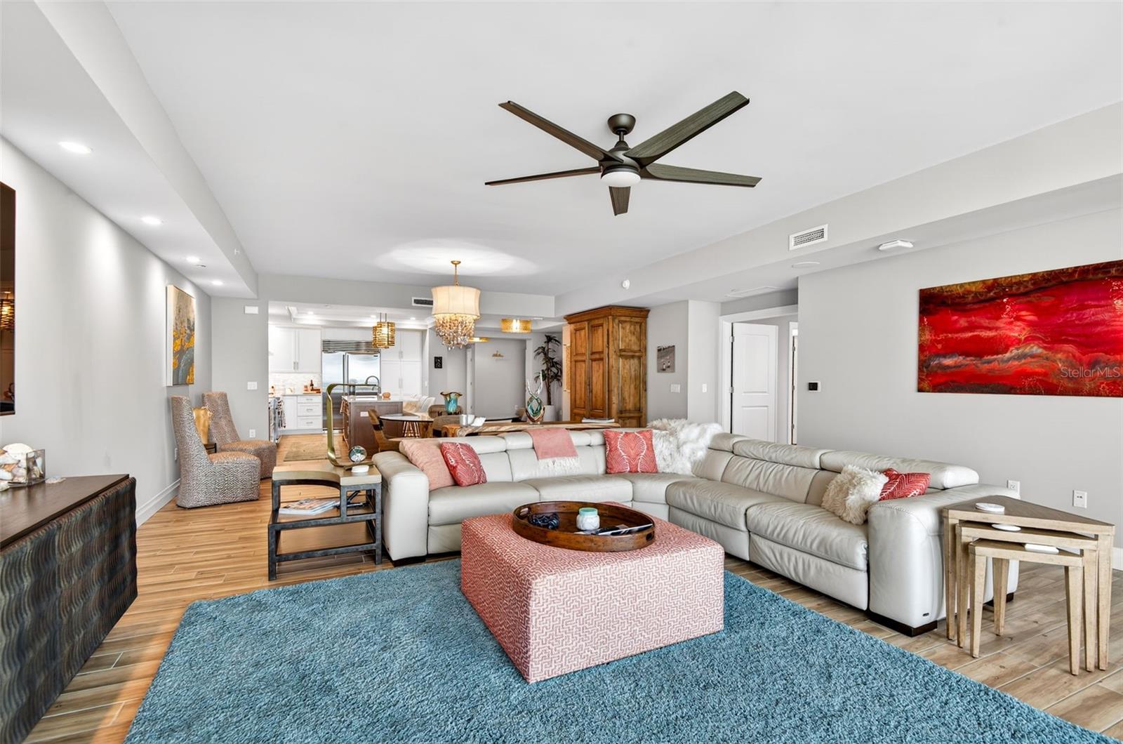 Image 21 of 99 For 800 Collany Road 304